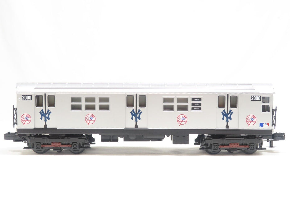 MTH 30-4122-1a MLB-New York Yankees R-17 2-Car Subway - Non Powered & Powered LN