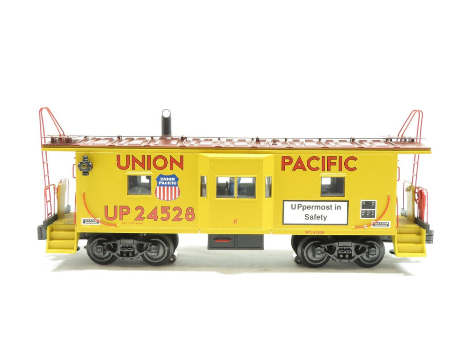 K-Line K612-2111 UP Scale Classic Bay Window Caboose w/Smoke Unit LN