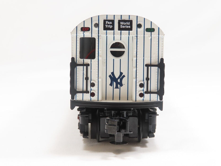 MTH 30-4122-1a MLB-New York Yankees R-17 2-Car Subway - Non Powered & Powered LN