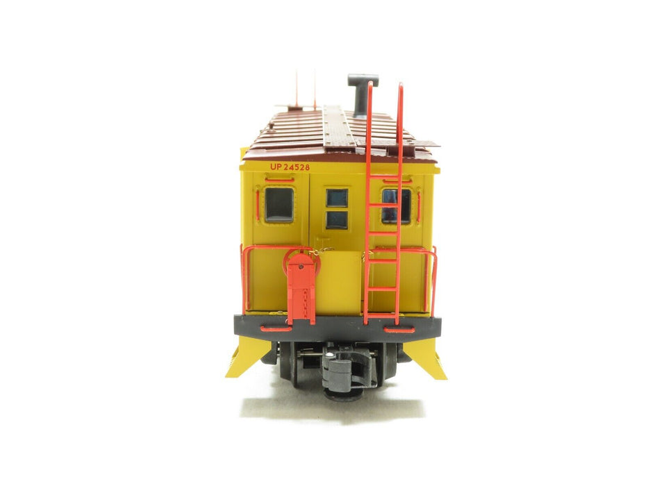 K-Line K612-2111 UP Scale Classic Bay Window Caboose w/Smoke Unit LN