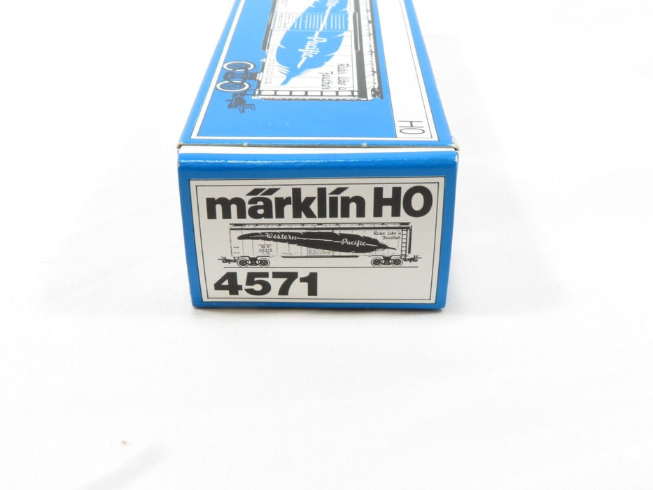 Marklin 4571 Western Pacific Silver and Orange Boxcar NIB