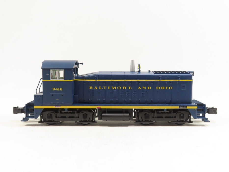 Atlas 6114-1 EMD SW900 Phase 2 Baltimore & Ohio Diesel Locomotive Cab #9416 LN