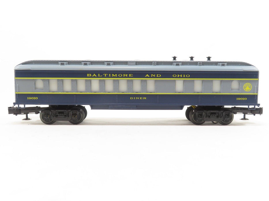 Lionel 6-19010 B&O Dining Car with Illuminated Interior LN