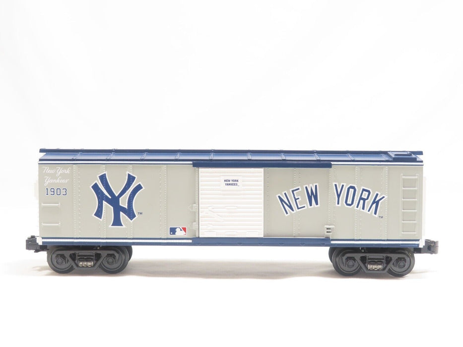 MTH 30-74179 New York Yankees Box Car LN