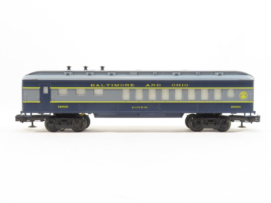 Lionel 6-19010 B&O Dining Car with Illuminated Interior LN