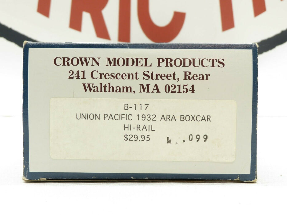 Crown Model B-117 Union Pacific 1932 ARA Boxcar NIB